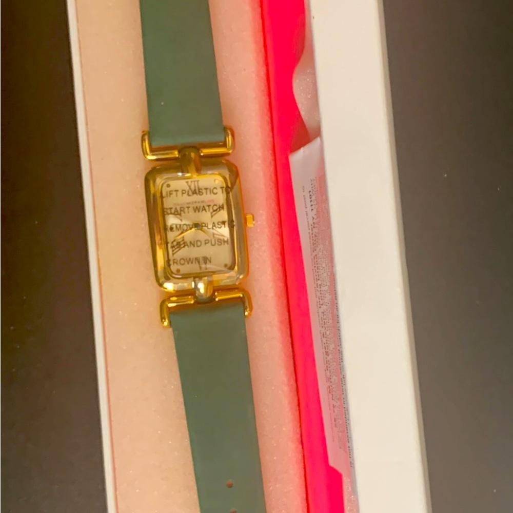 Isaac Mizrahi watch